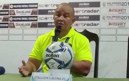 <p><strong>QUALITY OF OFFICIATING.</strong> Stallion Laguna head coach Ernest Nierras makes his sentiments known on the quality of officiating in the Philippines Football League during the post-match press conference at the Panaad Stadium in Bacolod City on Wednesday night (June 27, 2018). <em>(Photo contributed to PNA)</em></p>